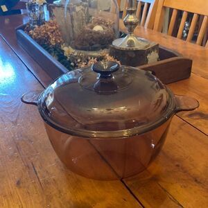 Corning Visions USA Amber Glass 4.5 lt  Dutch Oven 1980’s